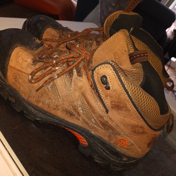 Mens wolverine boots size 11.5 - Picture 1 of 1